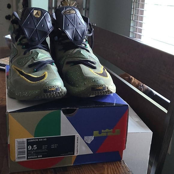 Nike LeBron XIII AS - Picture 8 of 8